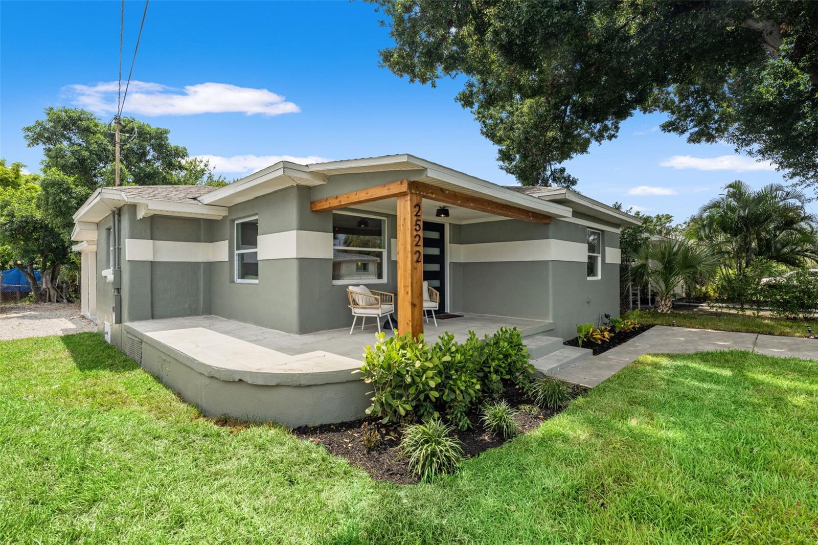 2522 W LEMON ST — photo 42