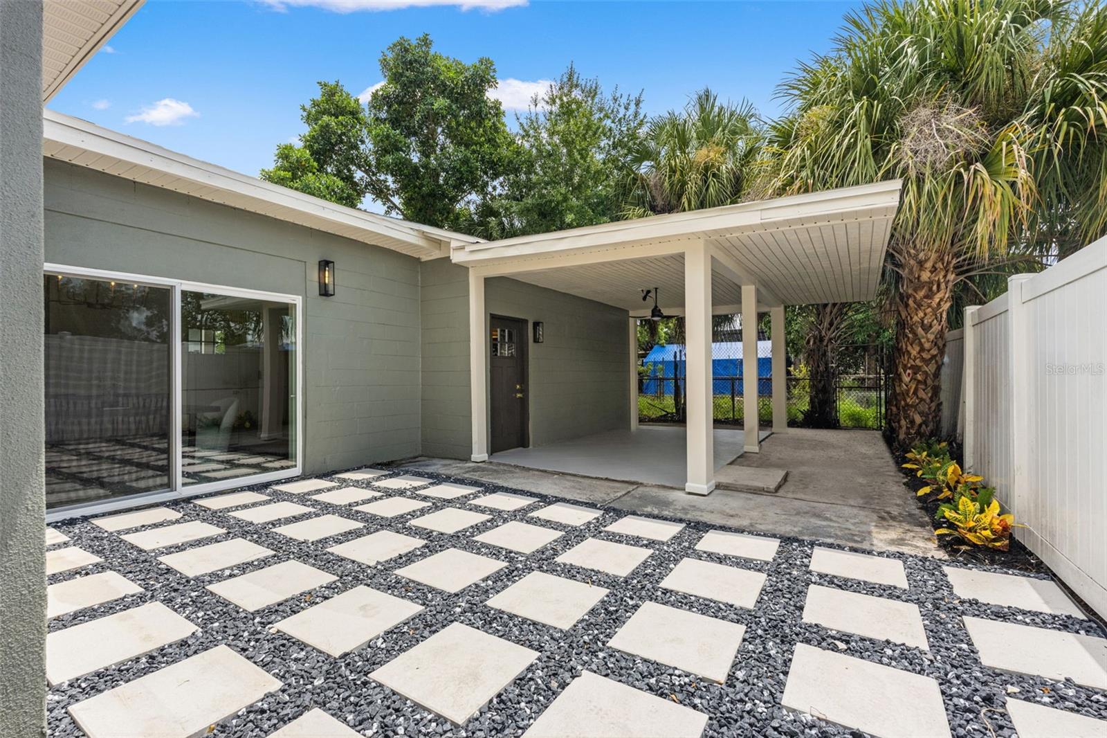 2522 W LEMON ST — photo 36