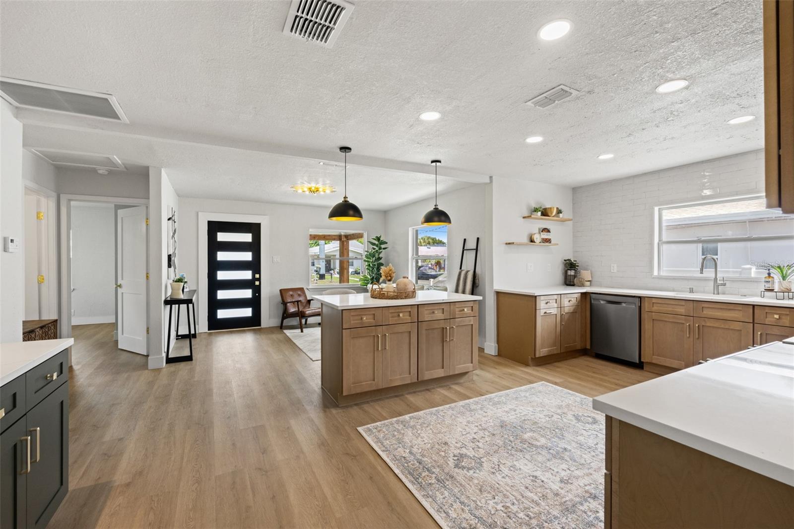 2522 W LEMON ST — photo 12