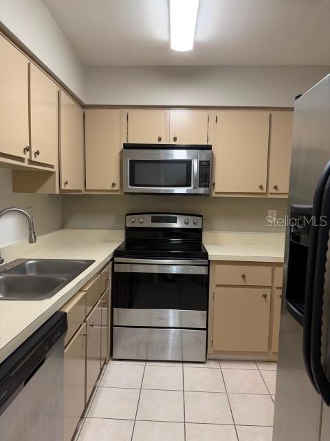 7523 DOLONITA DR #7523 — photo 4