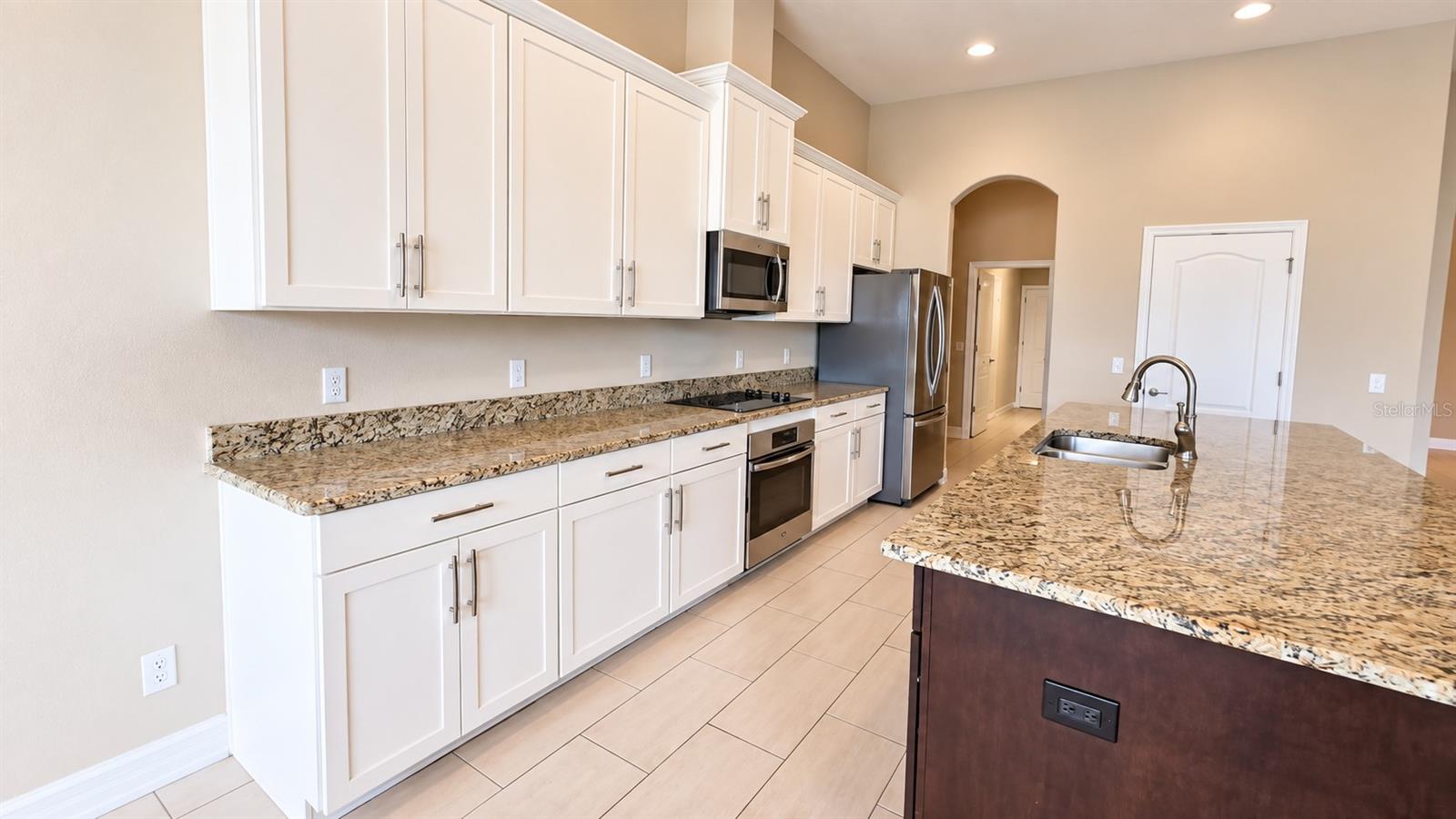 10619 MISTFLOWER LN — photo 9