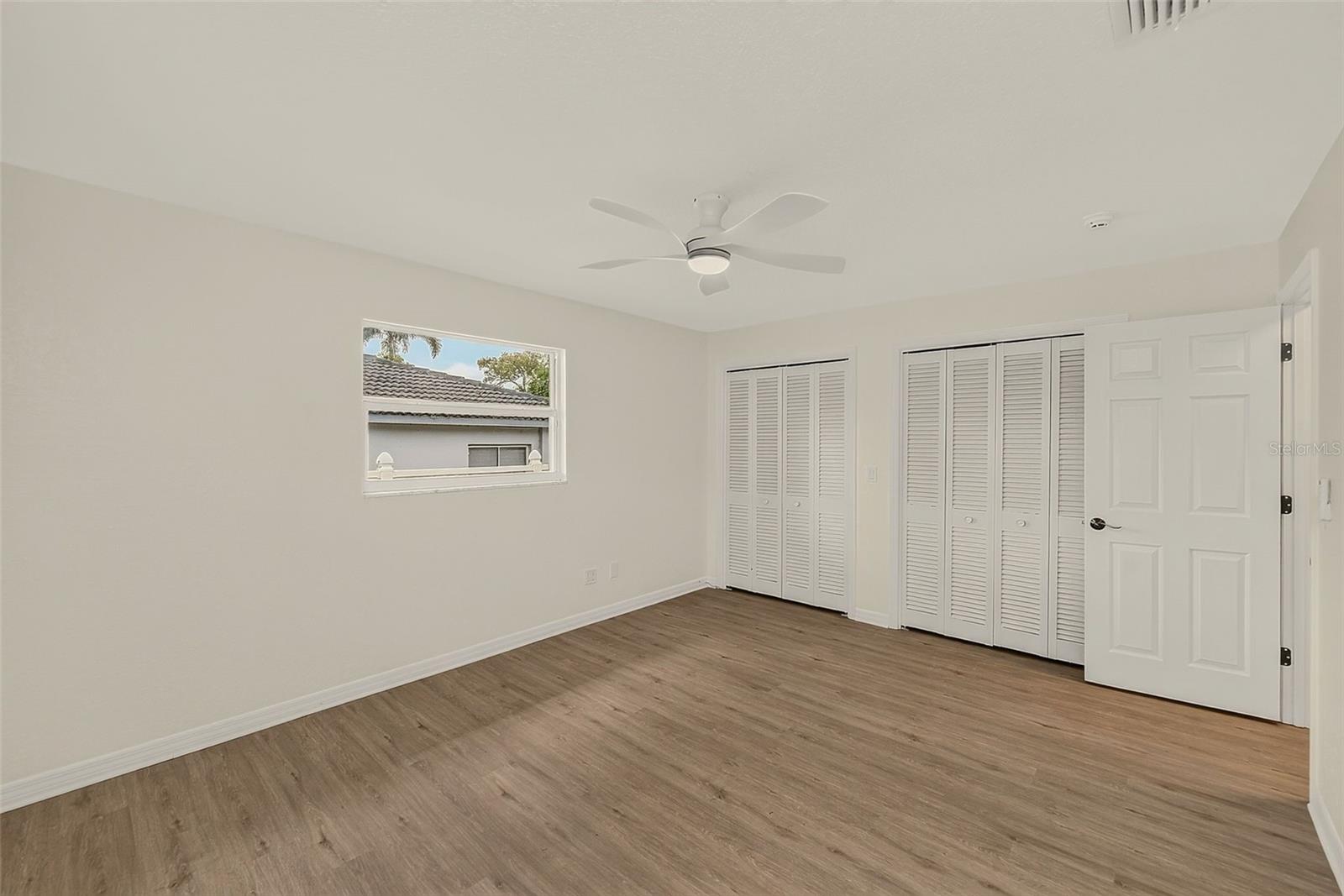 833 TALLOWOOD DR — photo 30