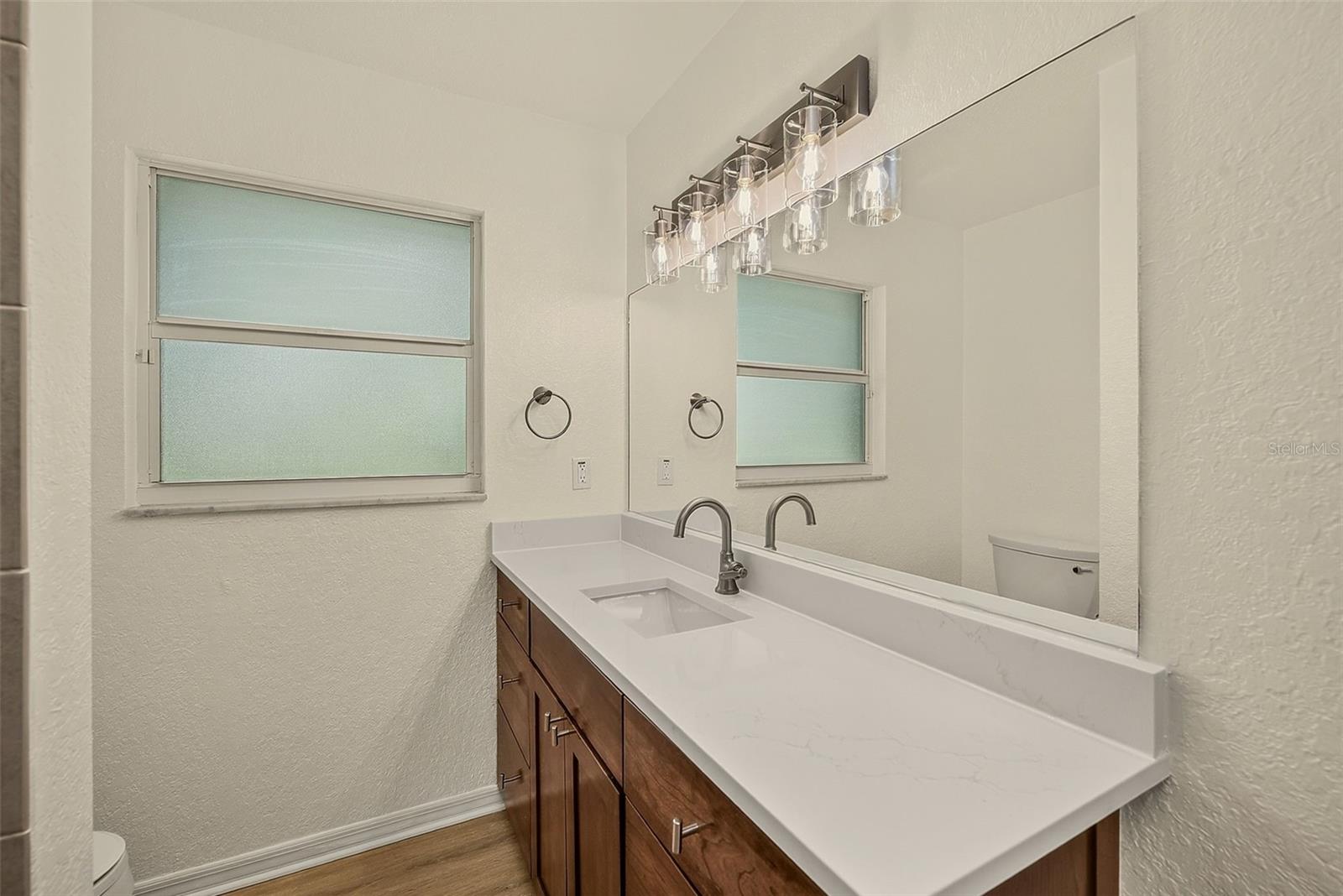 833 TALLOWOOD DR — photo 31