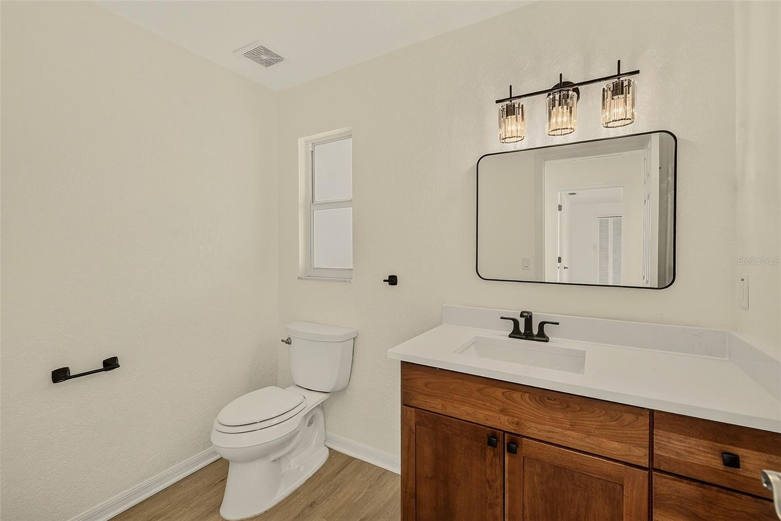833 TALLOWOOD DR — photo 28