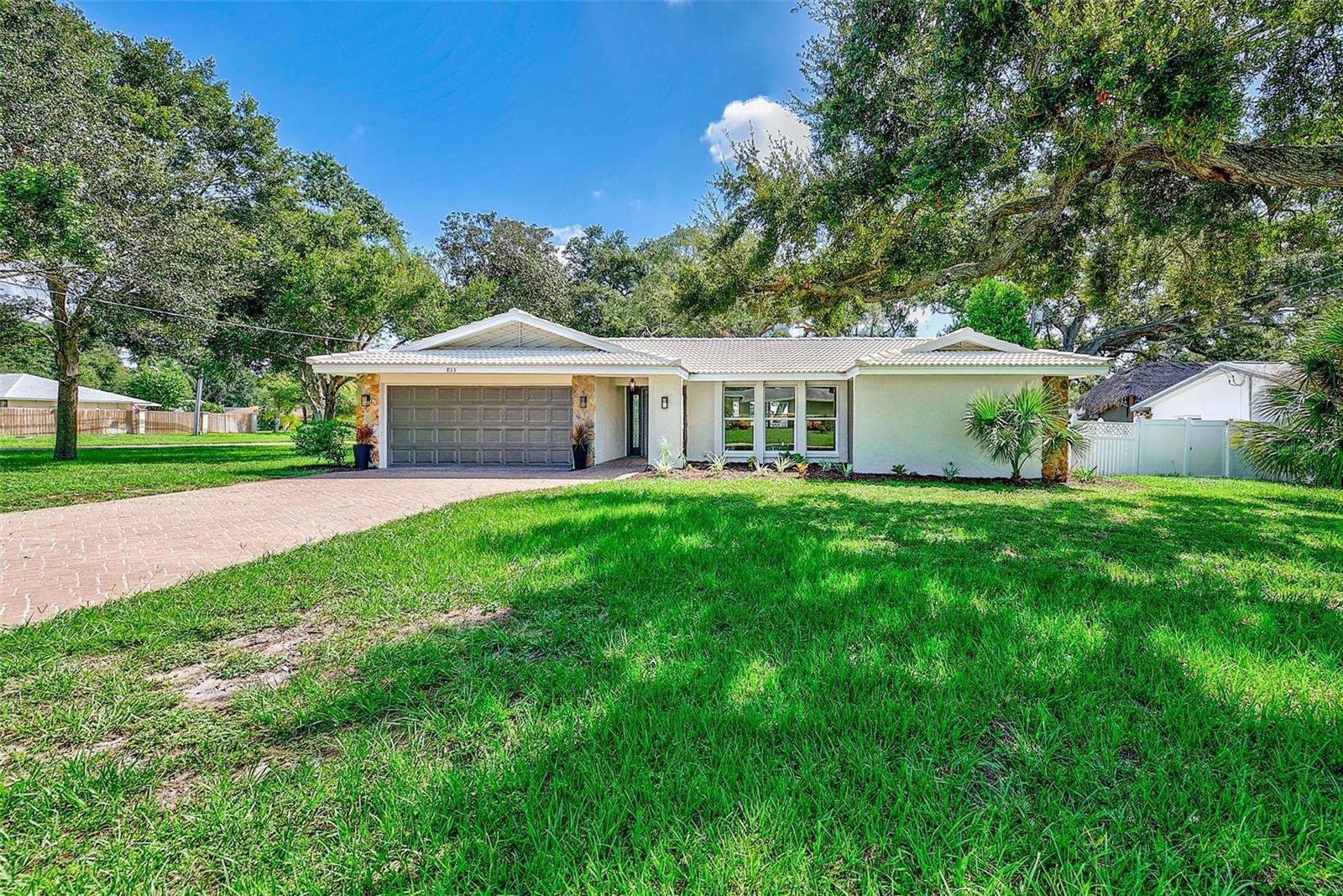833 TALLOWOOD DR — photo 38