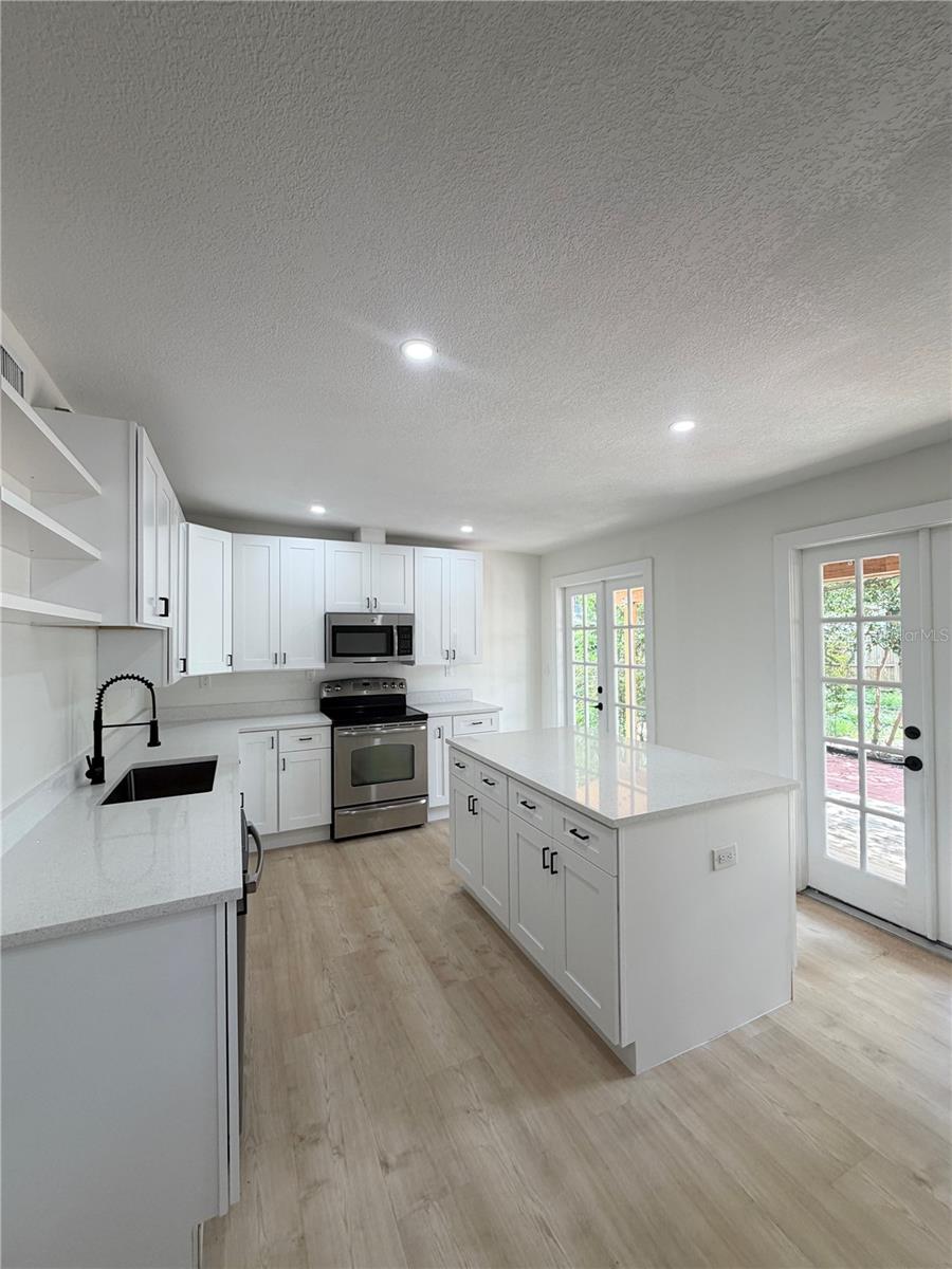 104 W LAMBRIGHT ST — photo 20