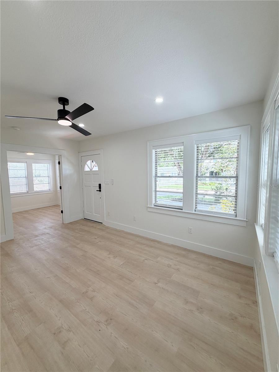 104 W LAMBRIGHT ST — photo 6