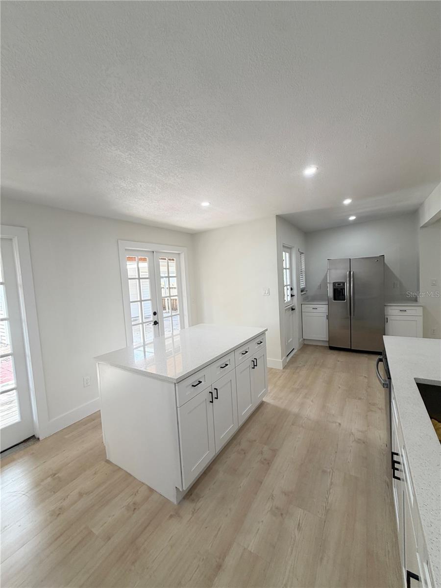 104 W LAMBRIGHT ST — photo 23