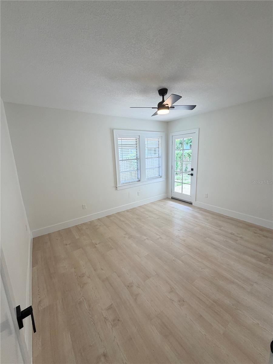 104 W LAMBRIGHT ST — photo 18