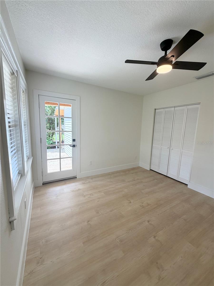 104 W LAMBRIGHT ST — photo 17