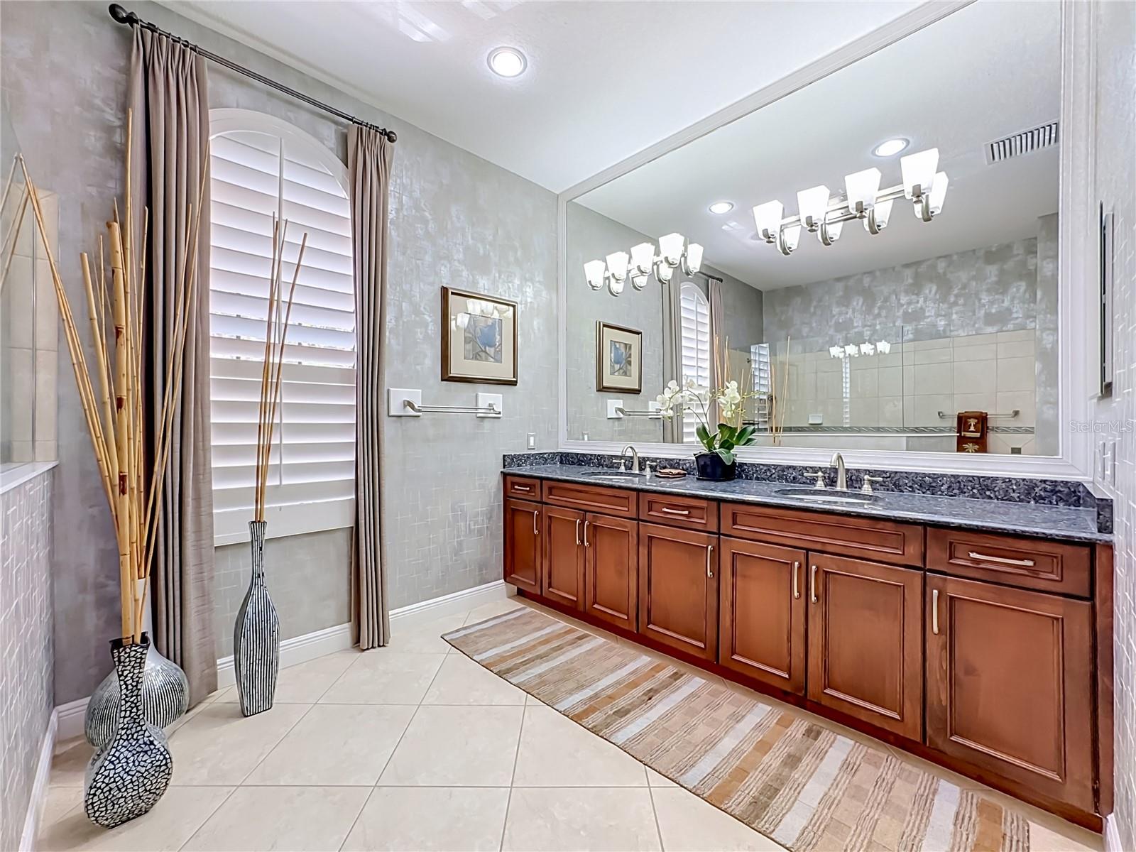 7668 SILVERWOOD CT — photo 33