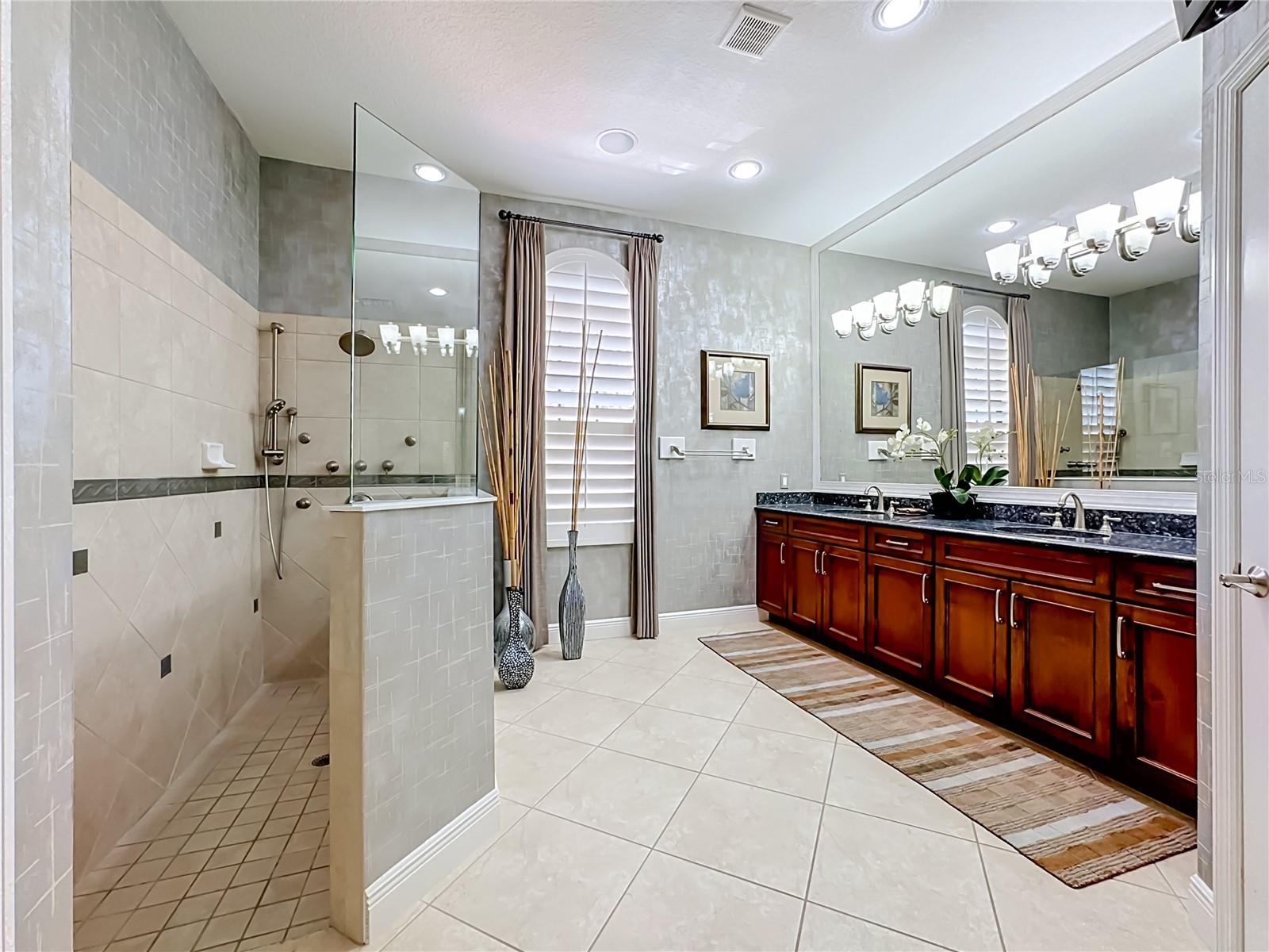 7668 SILVERWOOD CT — photo 31