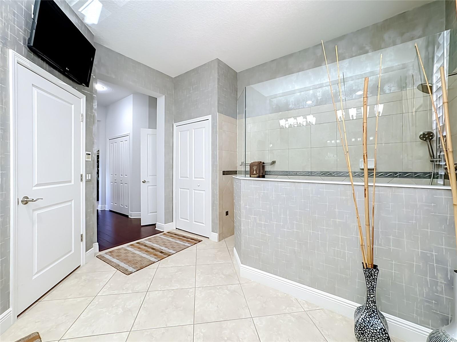 7668 SILVERWOOD CT — photo 34