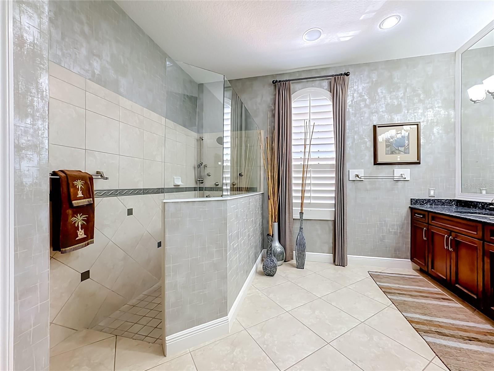 7668 SILVERWOOD CT — photo 32
