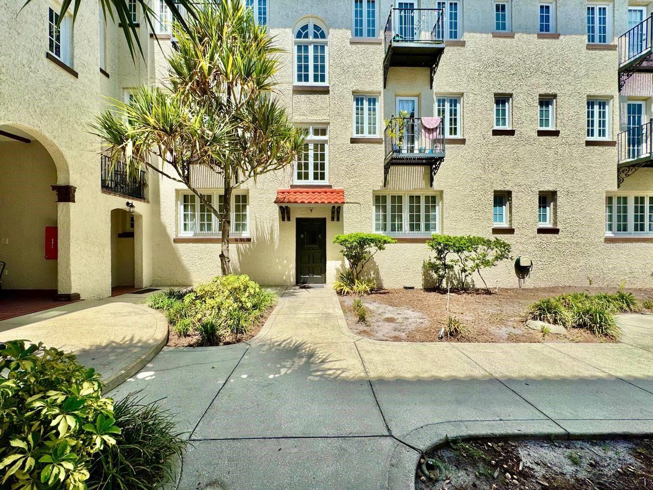 2117 W DEKLE AVE #D1 — photo 3