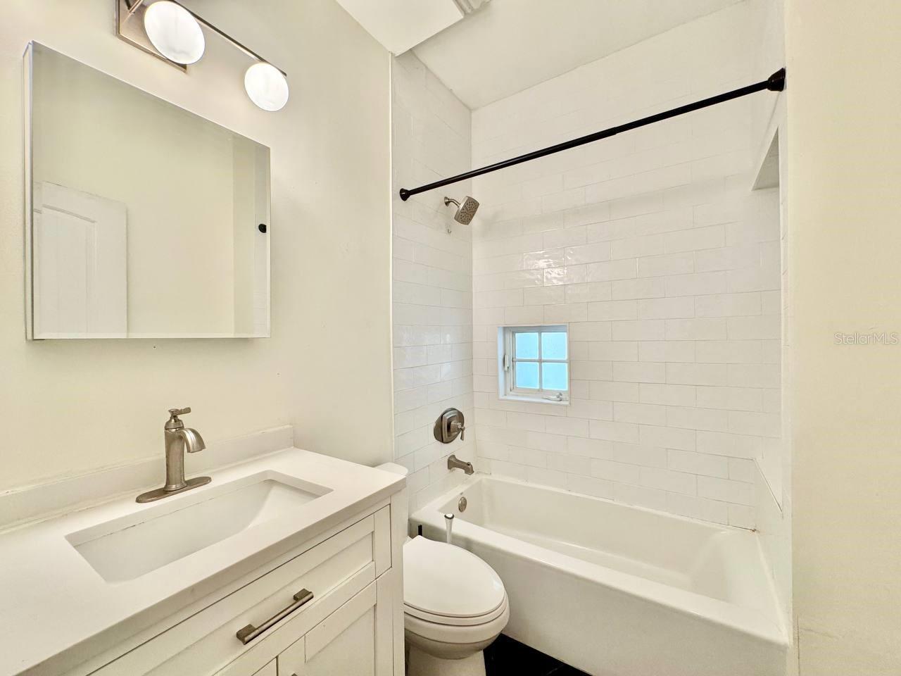 2117 W DEKLE AVE #D1 — photo 16