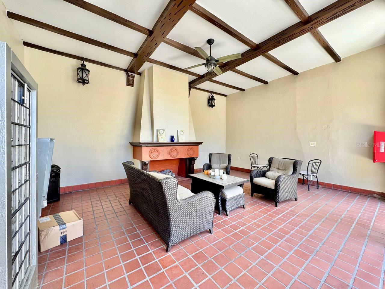2117 W DEKLE AVE #D1 — photo 18