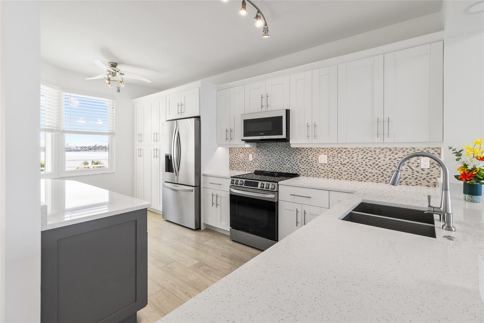7922 SAILBOAT KEY BLVD S #206 — photo 5