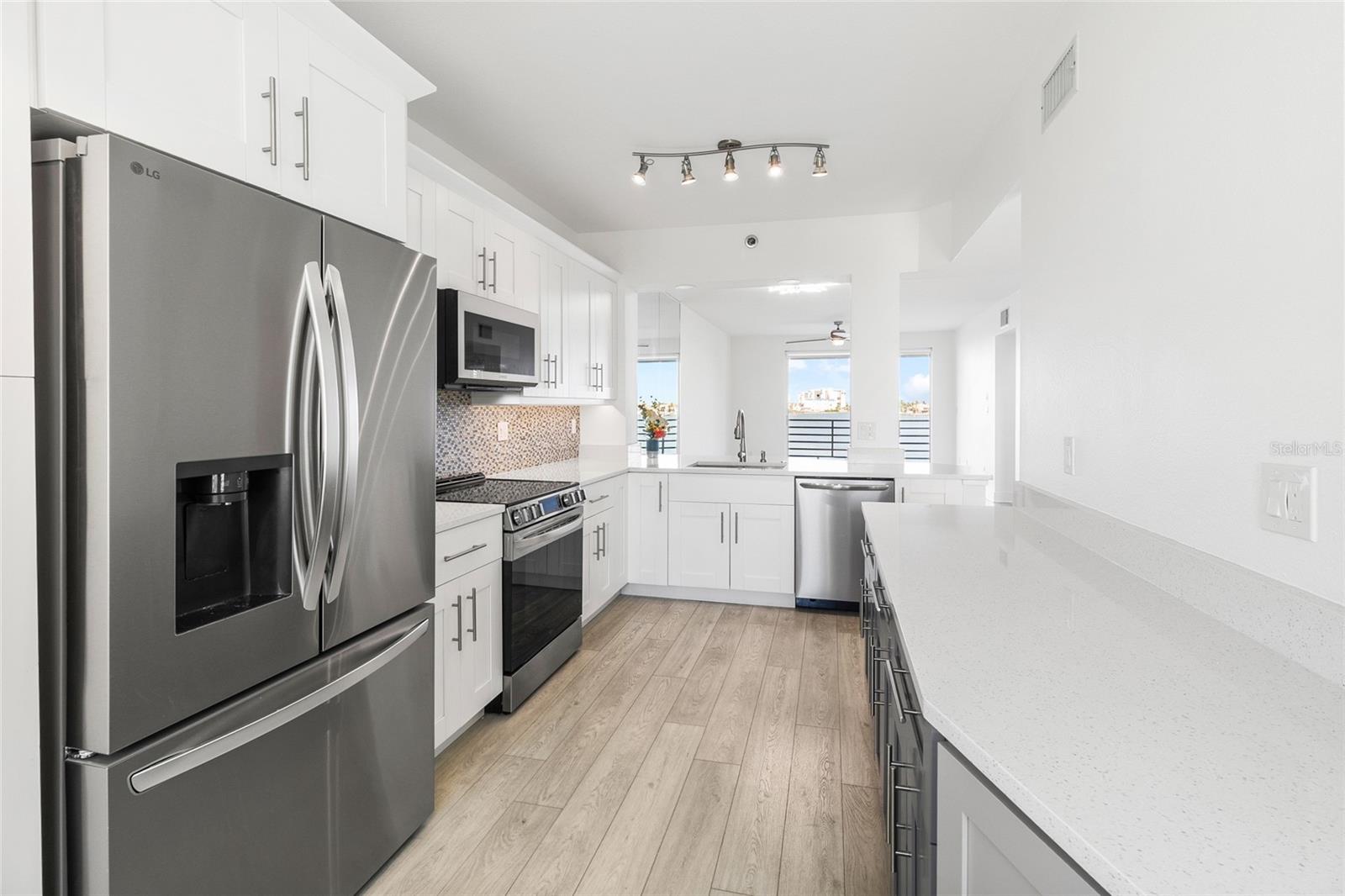 7922 SAILBOAT KEY BLVD S #206 — photo 7