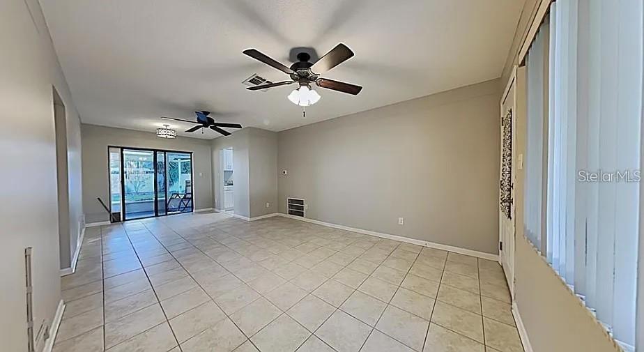 7481 OAK ST NE — photo 2