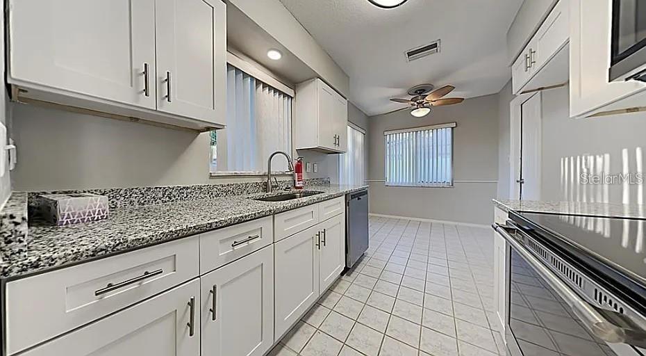 7481 OAK ST NE — photo 4