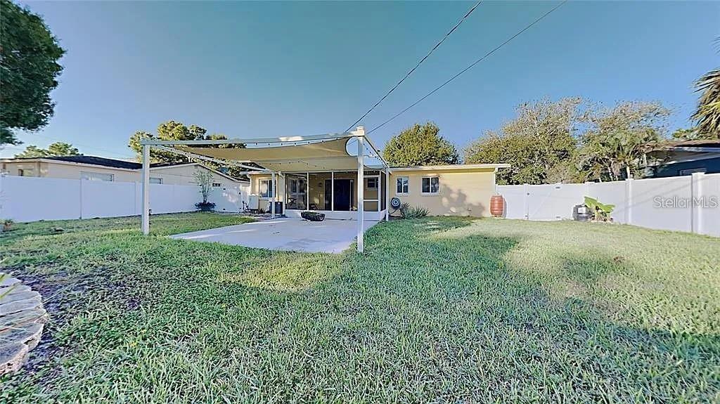 7481 OAK ST NE — photo 13