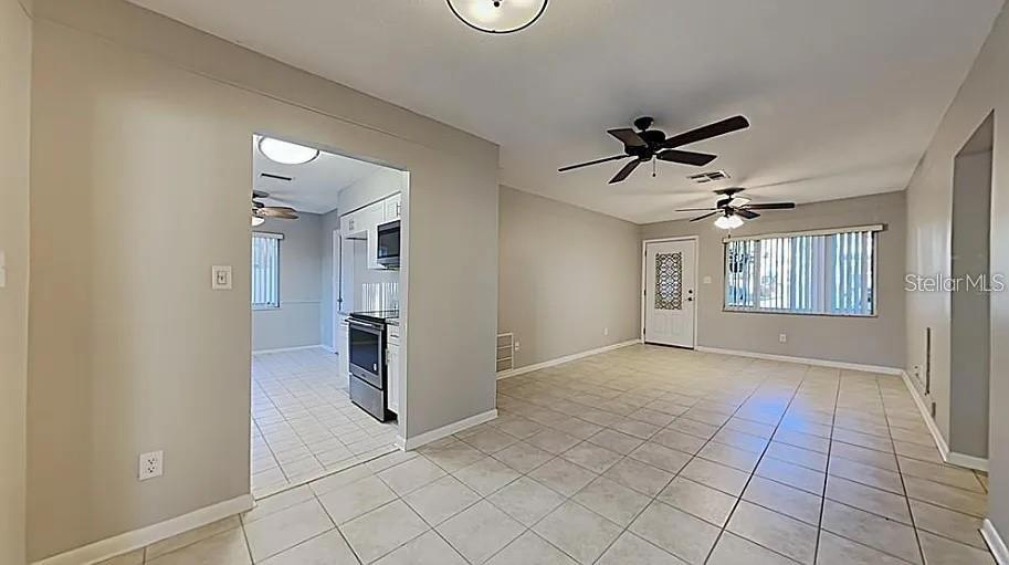 7481 OAK ST NE — photo 3