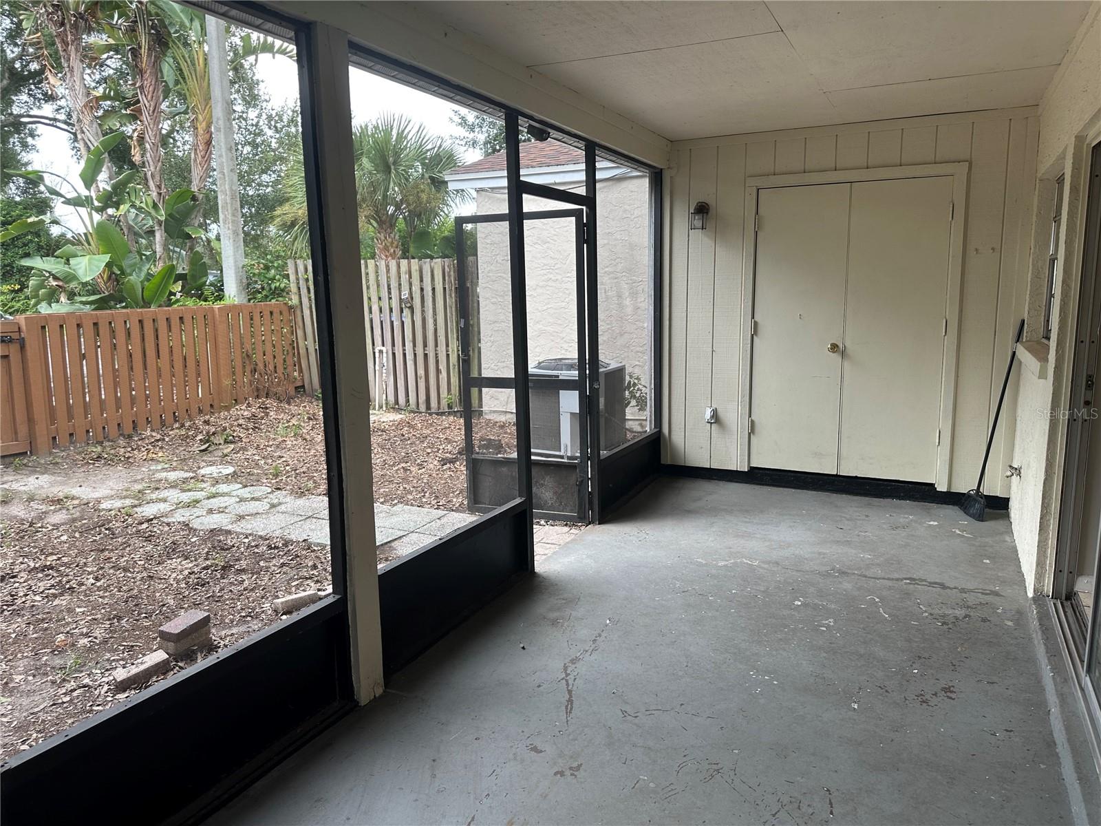 14752 MORNING DR — photo 30