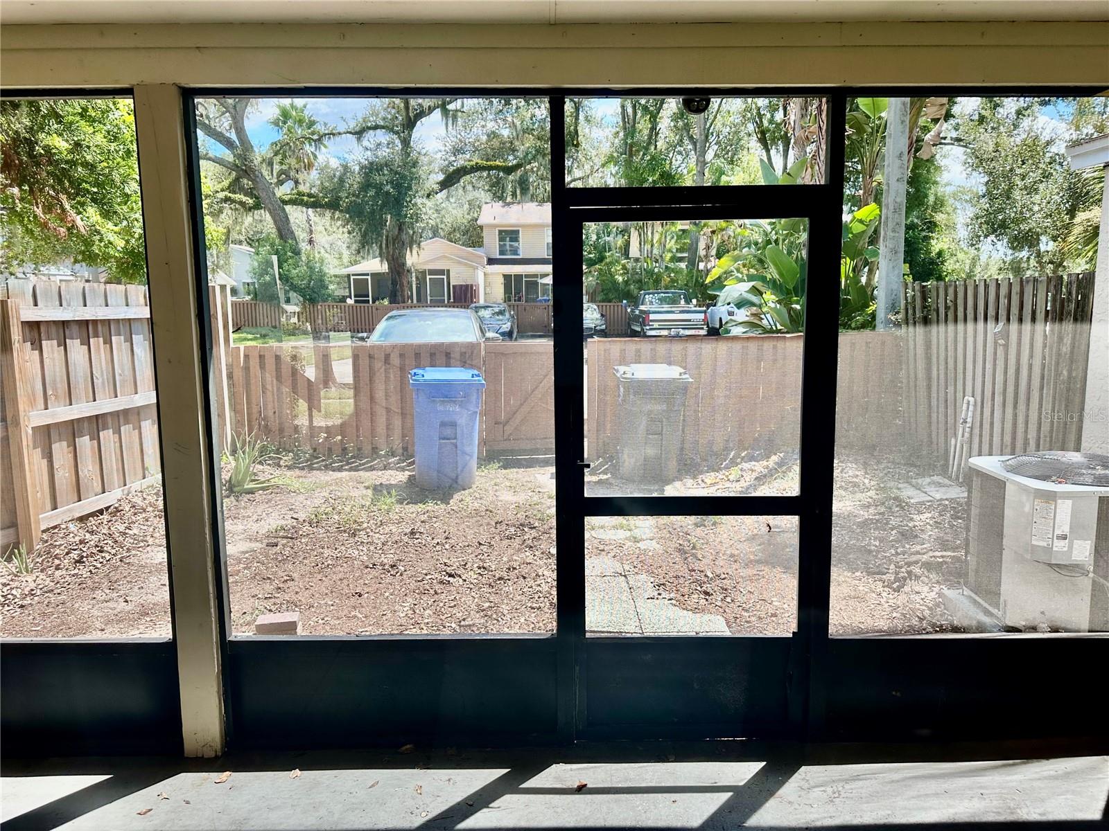 14752 MORNING DR — photo 29