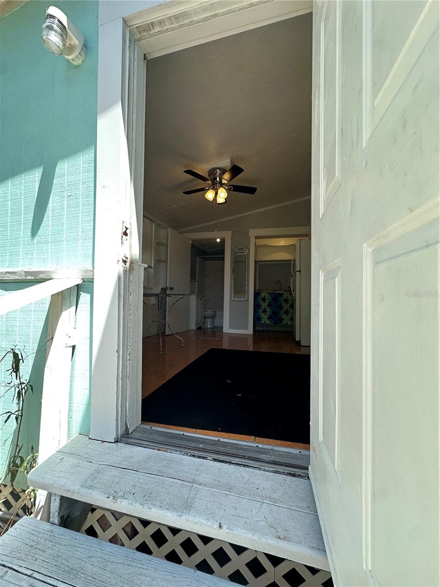 310 SPRING CT #B — photo 2