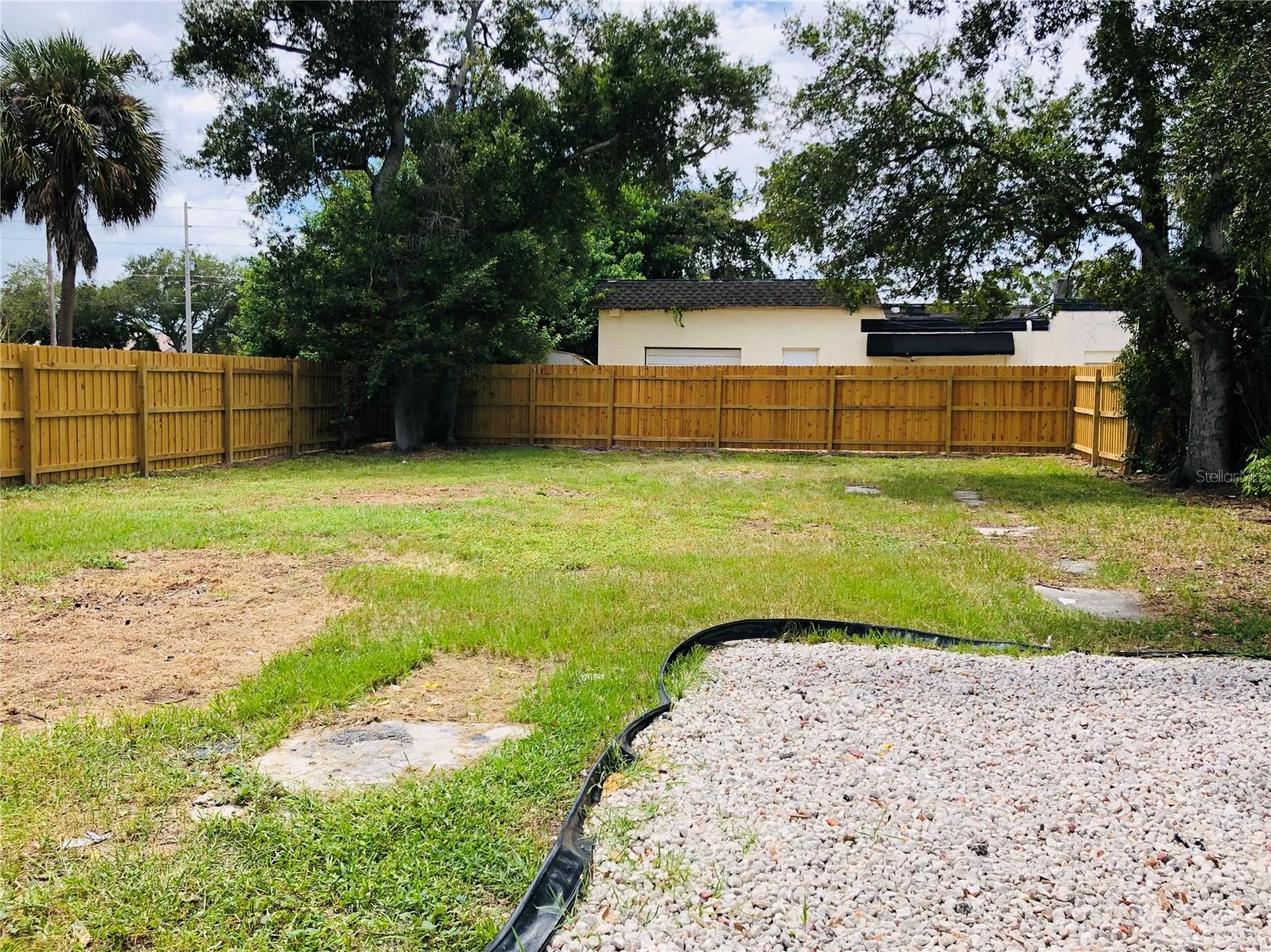 908 VINE AVE — photo 28