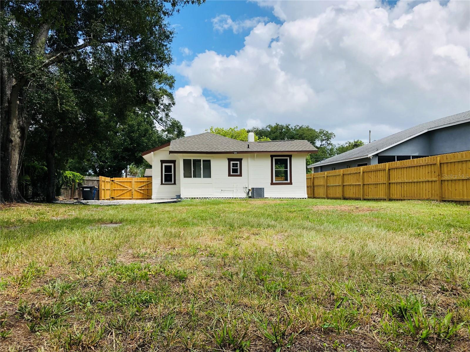 908 VINE AVE — photo 32