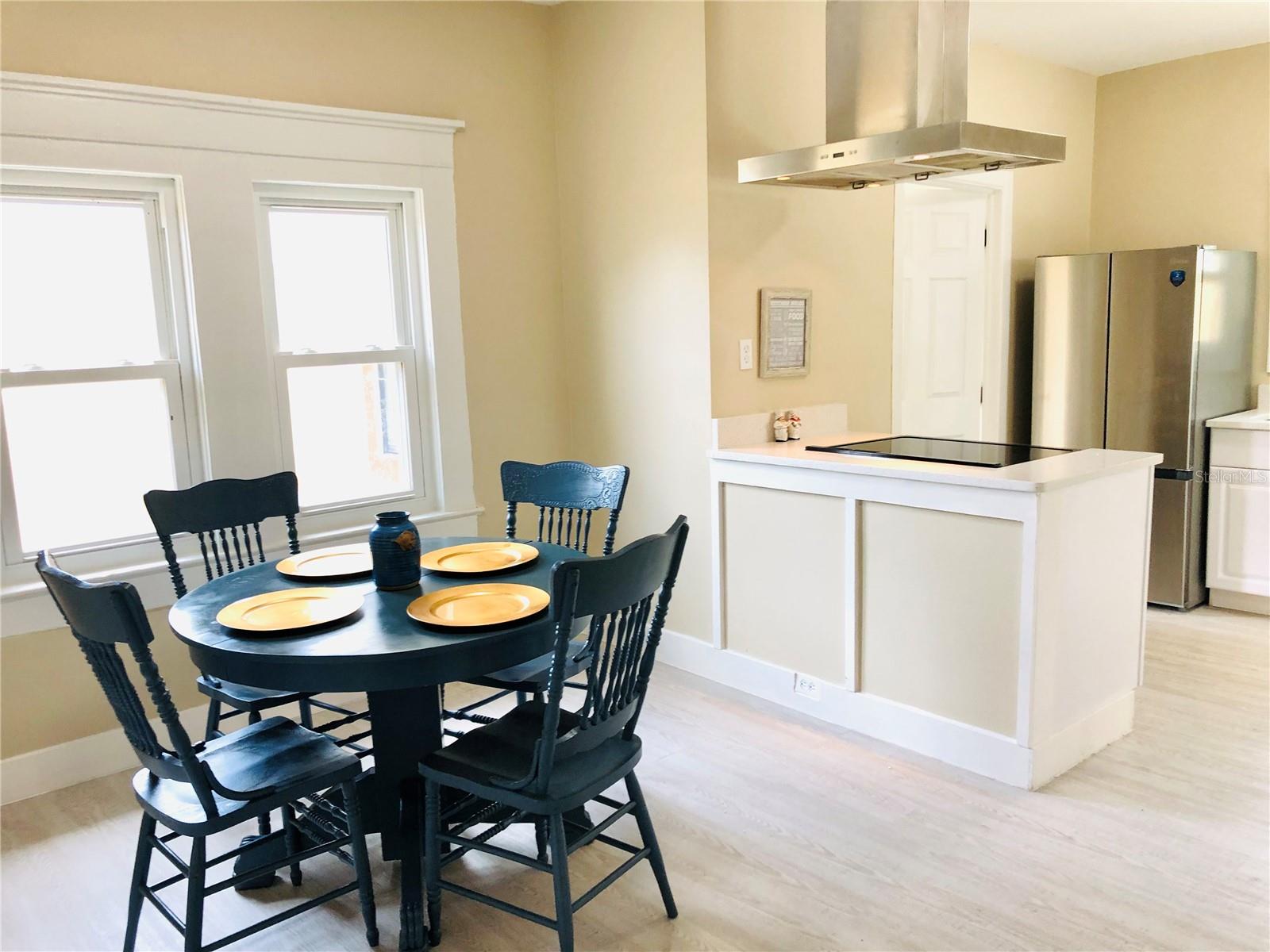 908 VINE AVE — photo 14