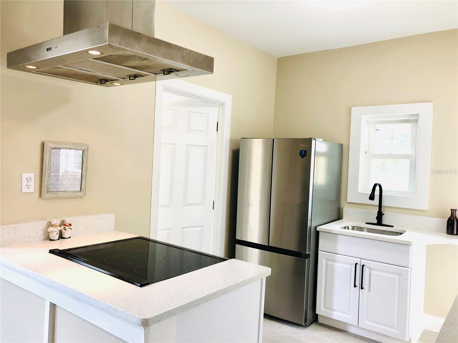 908 VINE AVE — photo 11