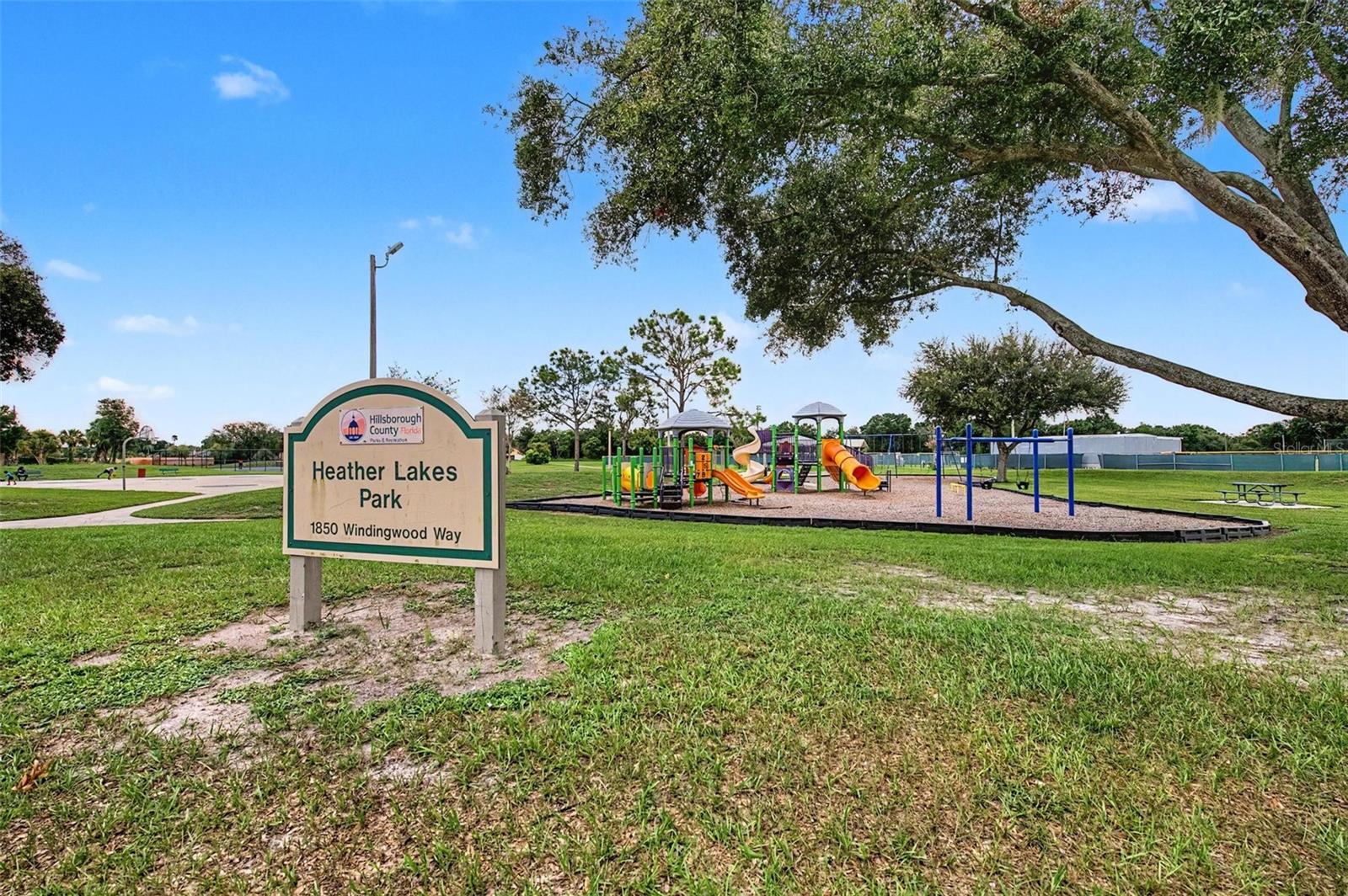 1004 COOLWOOD PL — photo 40