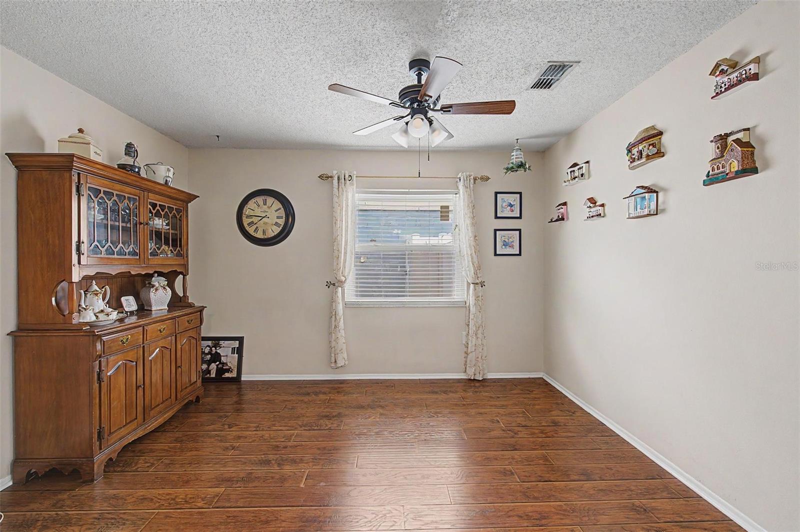 1004 COOLWOOD PL — photo 7