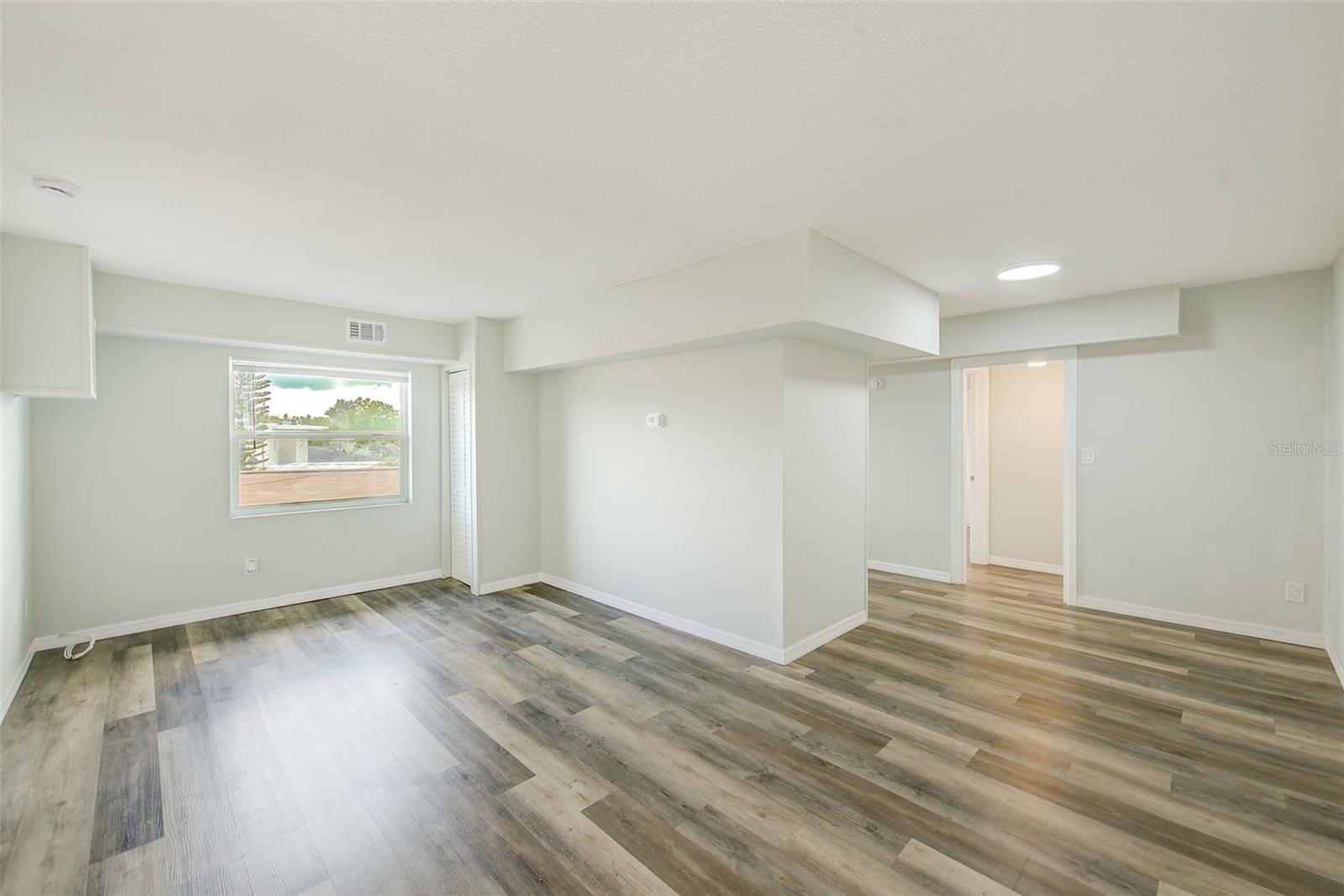 1259 FRANKLIN ST — photo 3