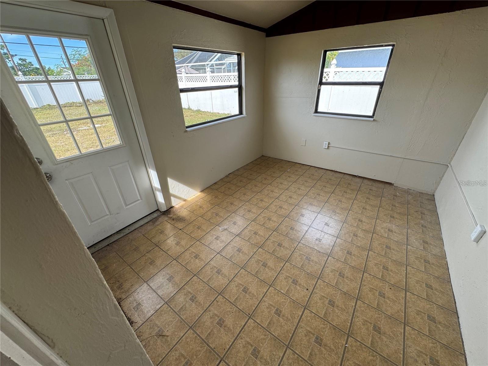 1786 DAGON RD — photo 16