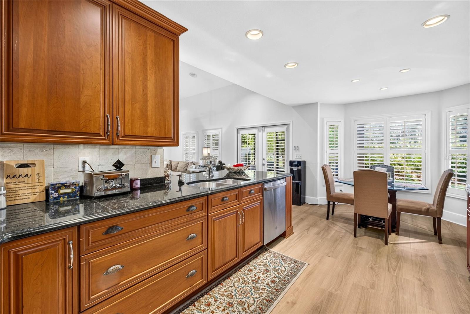 7217 RIDGEPORT DR — photo 10