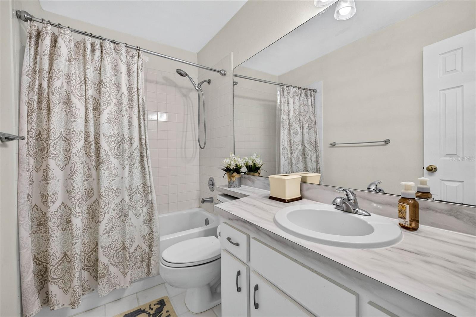 7217 RIDGEPORT DR — photo 22