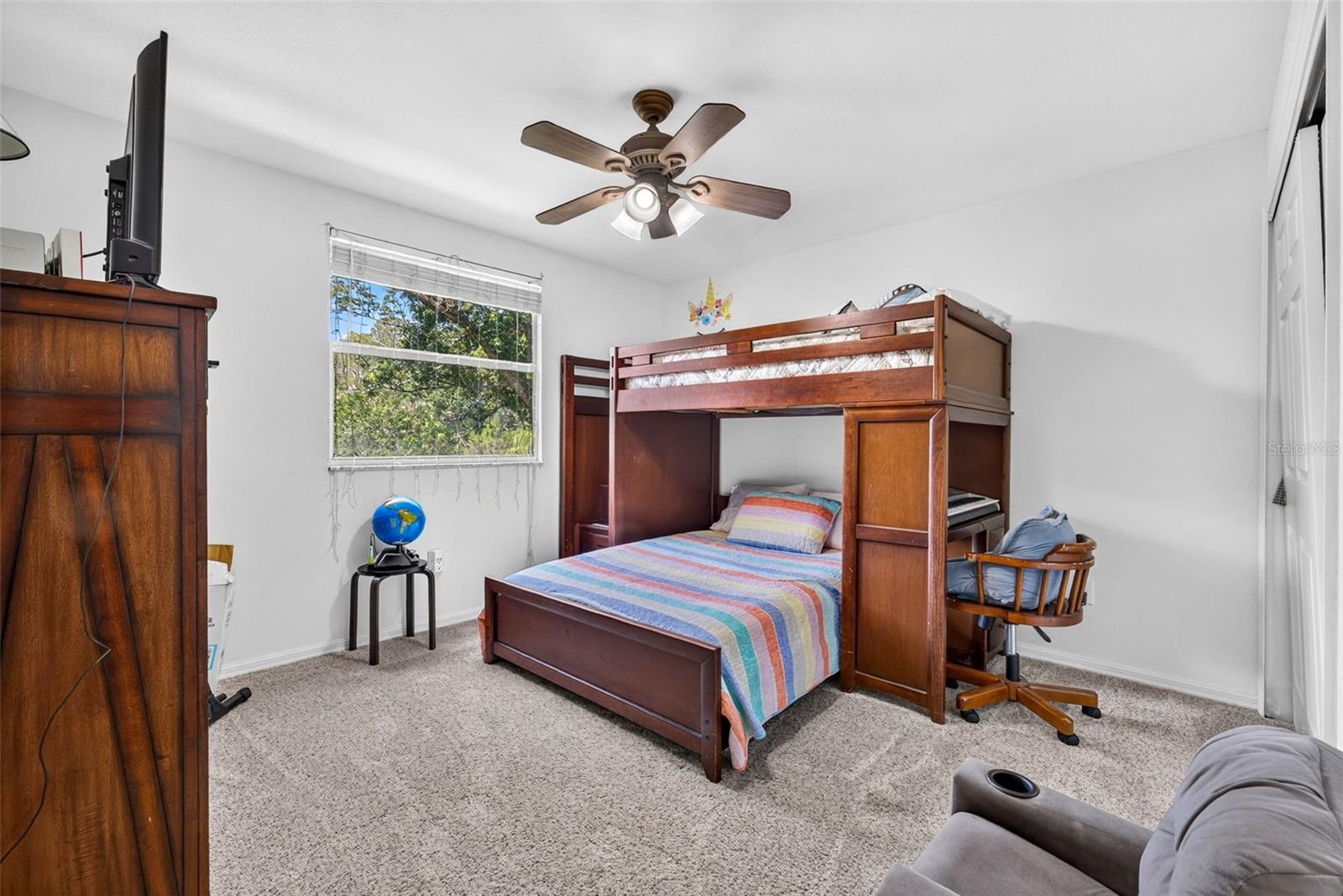 7217 RIDGEPORT DR — photo 20