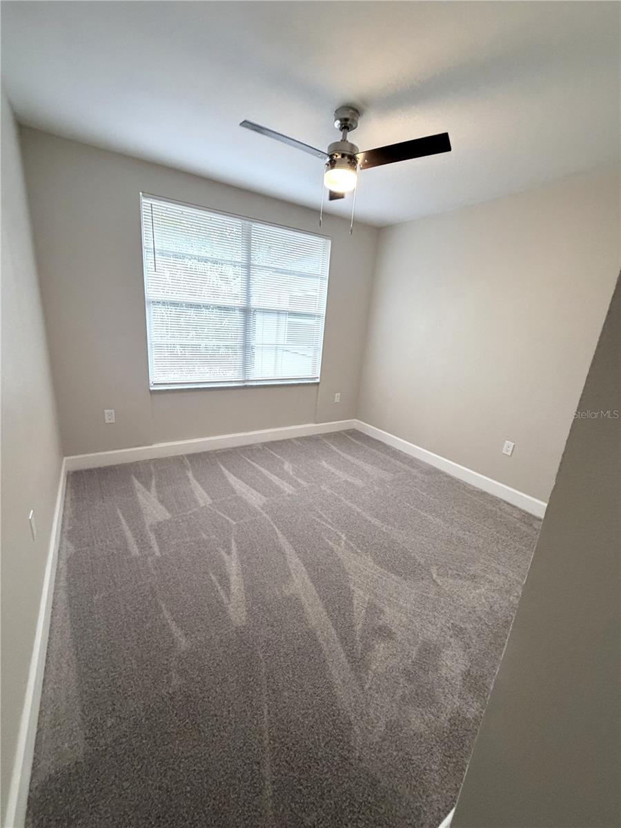 927 LAKEWOOD AVE — photo 9
