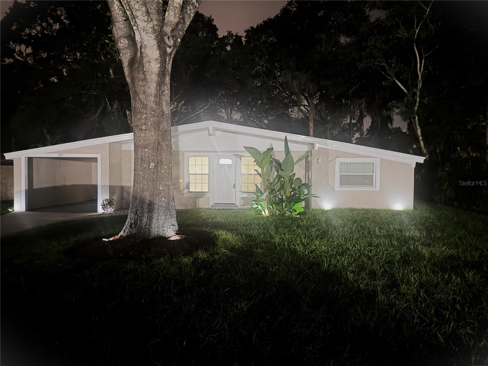 927 LAKEWOOD AVE — photo 16