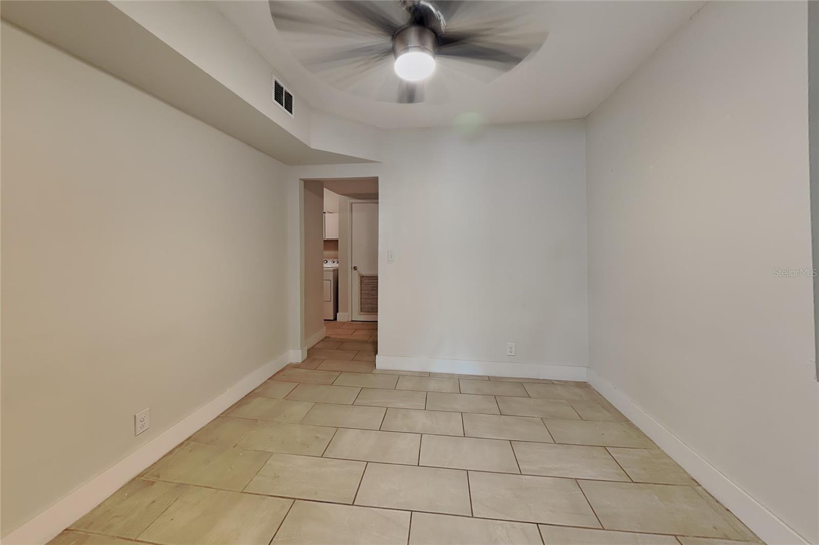 3801 1/2 W PALMIRA AVE — photo 12