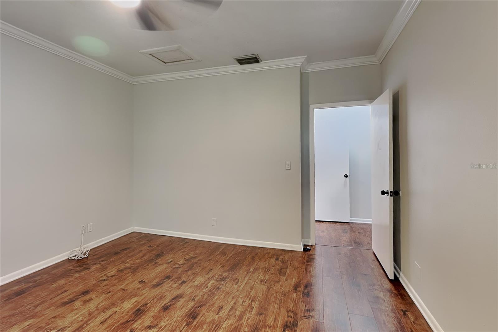 3801 1/2 W PALMIRA AVE — photo 5