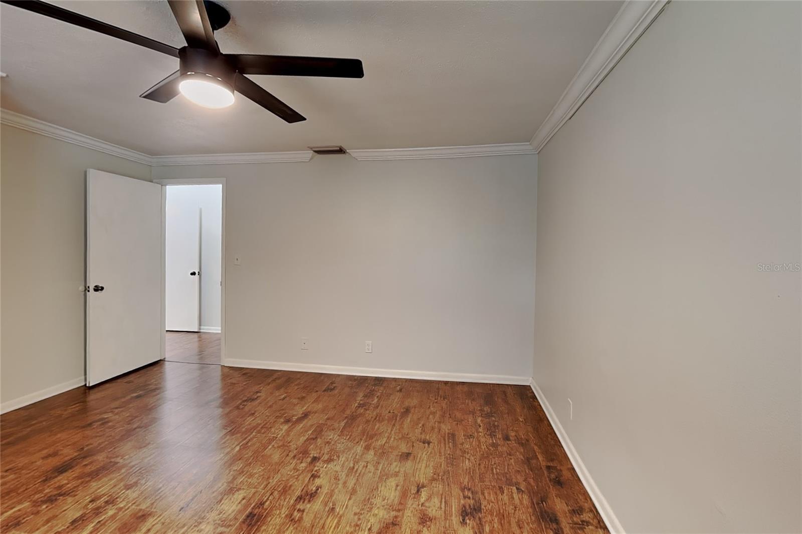 3801 1/2 W PALMIRA AVE — photo 6