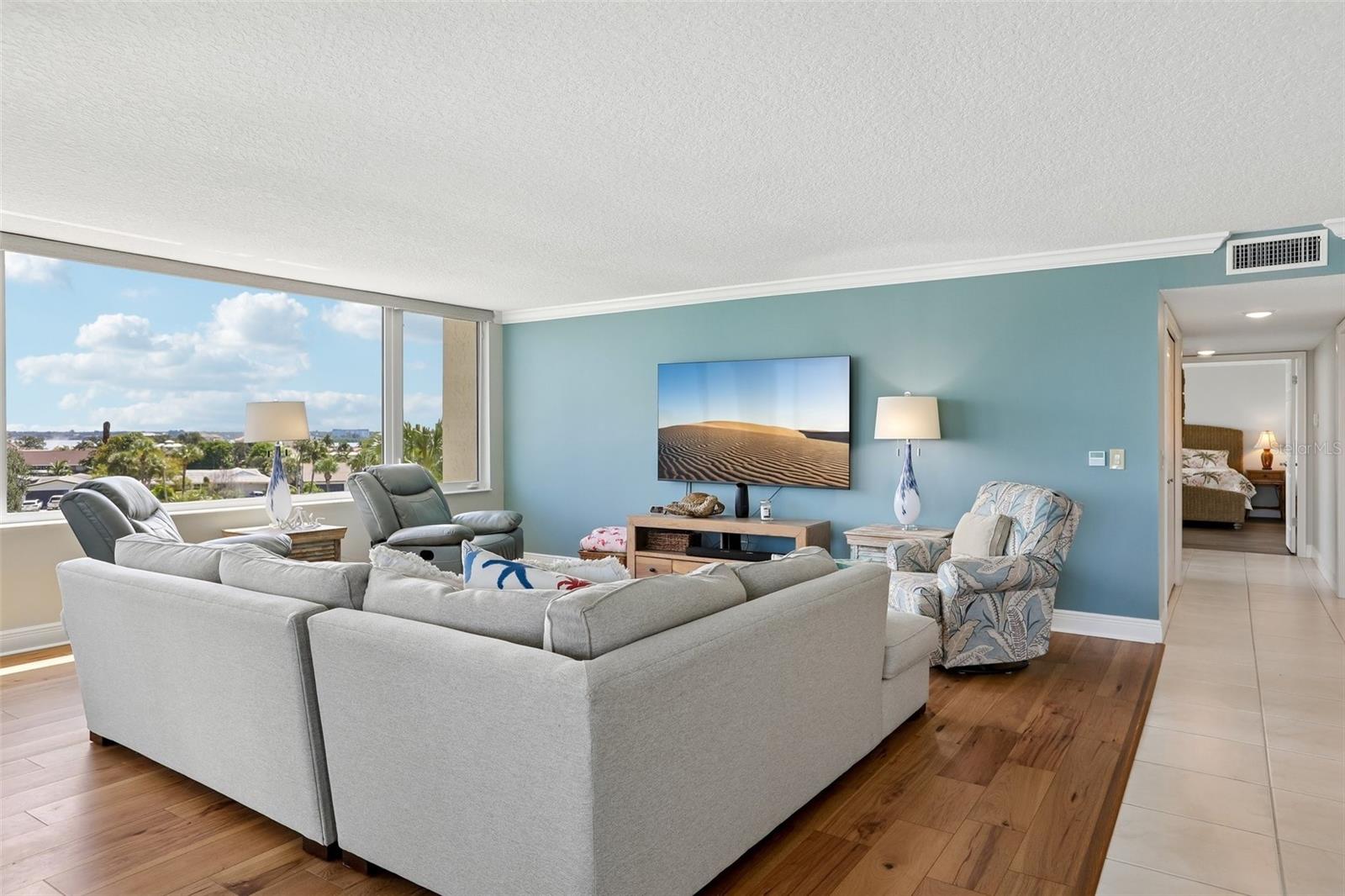 Home in CLEARWATER — photo 6