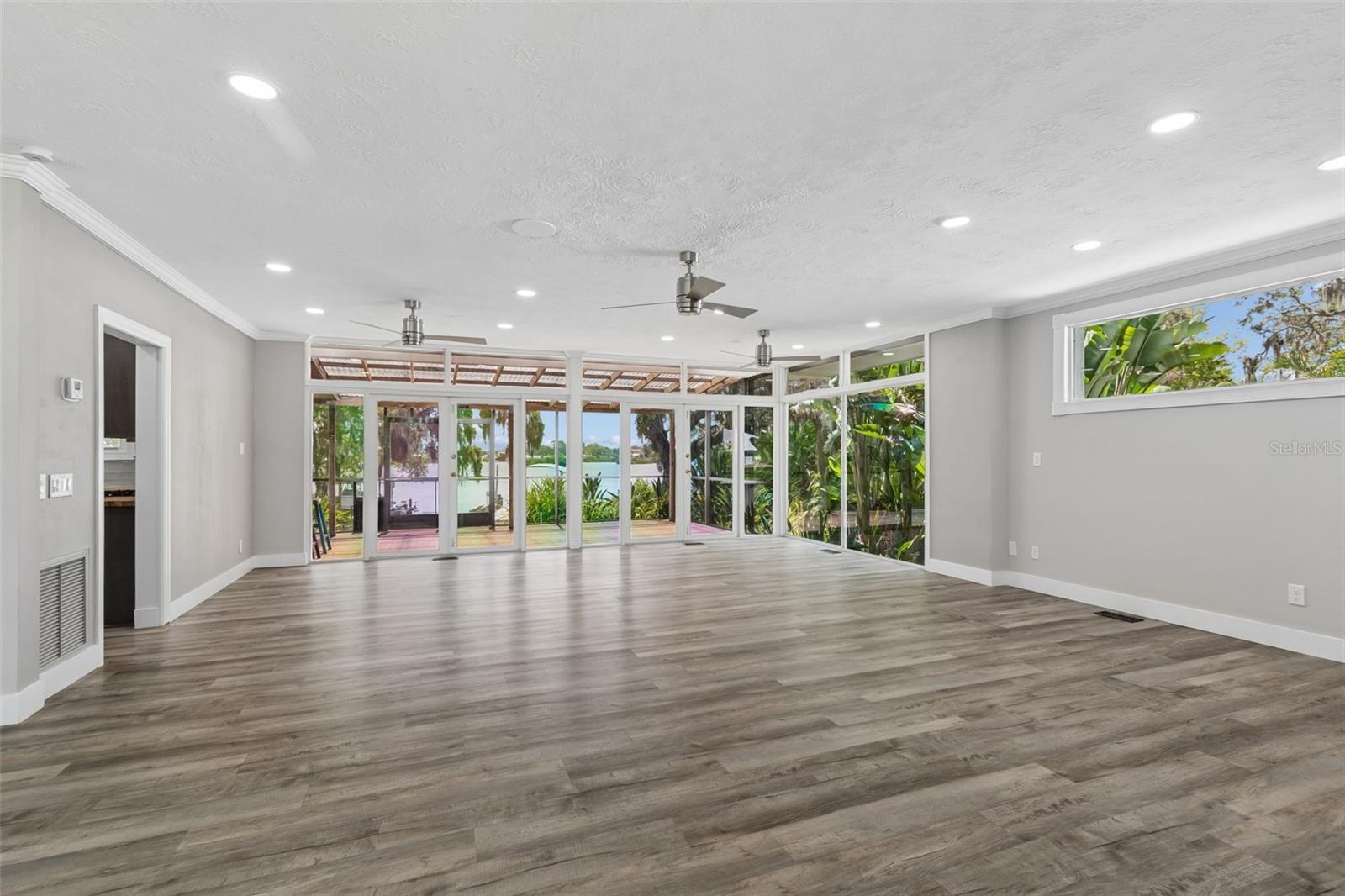 904 BAYSHORE DR — photo 6