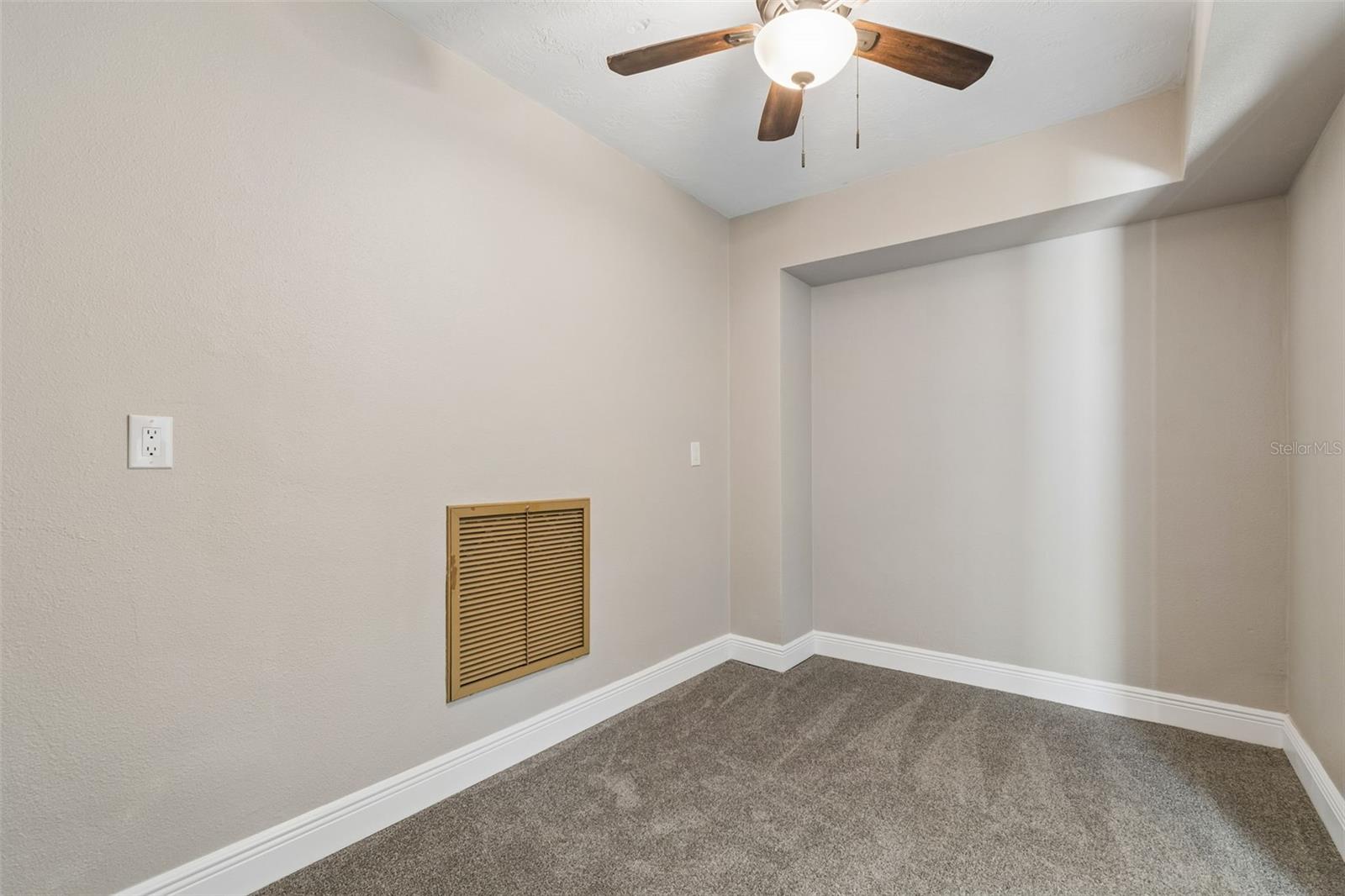 904 BAYSHORE DR — photo 39
