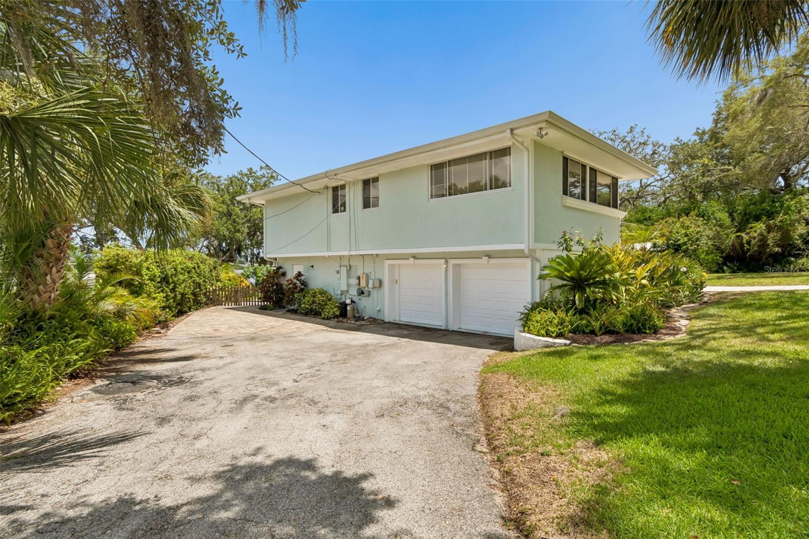 904 BAYSHORE DR — photo 58